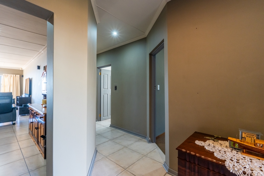 4 Bedroom Property for Sale in Dana Bay Western Cape